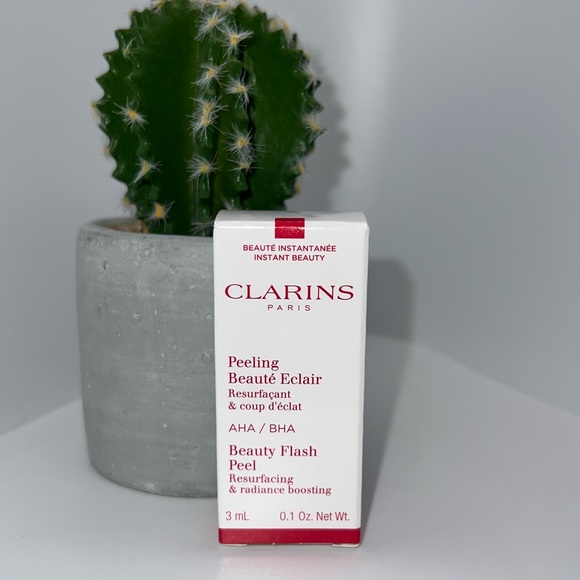 $8 🌸 Beauty Flash Peel ~ Clarins ~ Instant Beauty ~ NEW - Picture 3 of 5